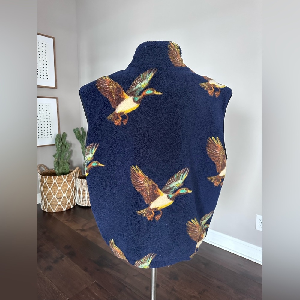 Woolrich x Target SOLD OUT Duck Print Fleece Sherpa Vest Navy Unisex Large - Picture 7 of 13